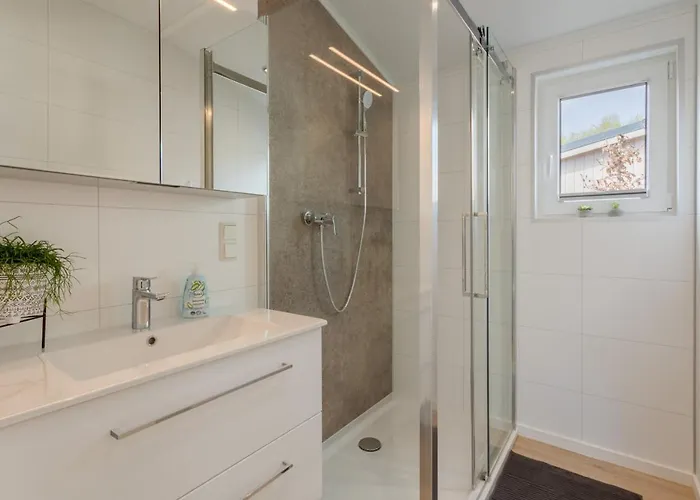 Stadtmauer I Terrasse I Seeblick I Wandern Hillesheim (Vulkaneifel)